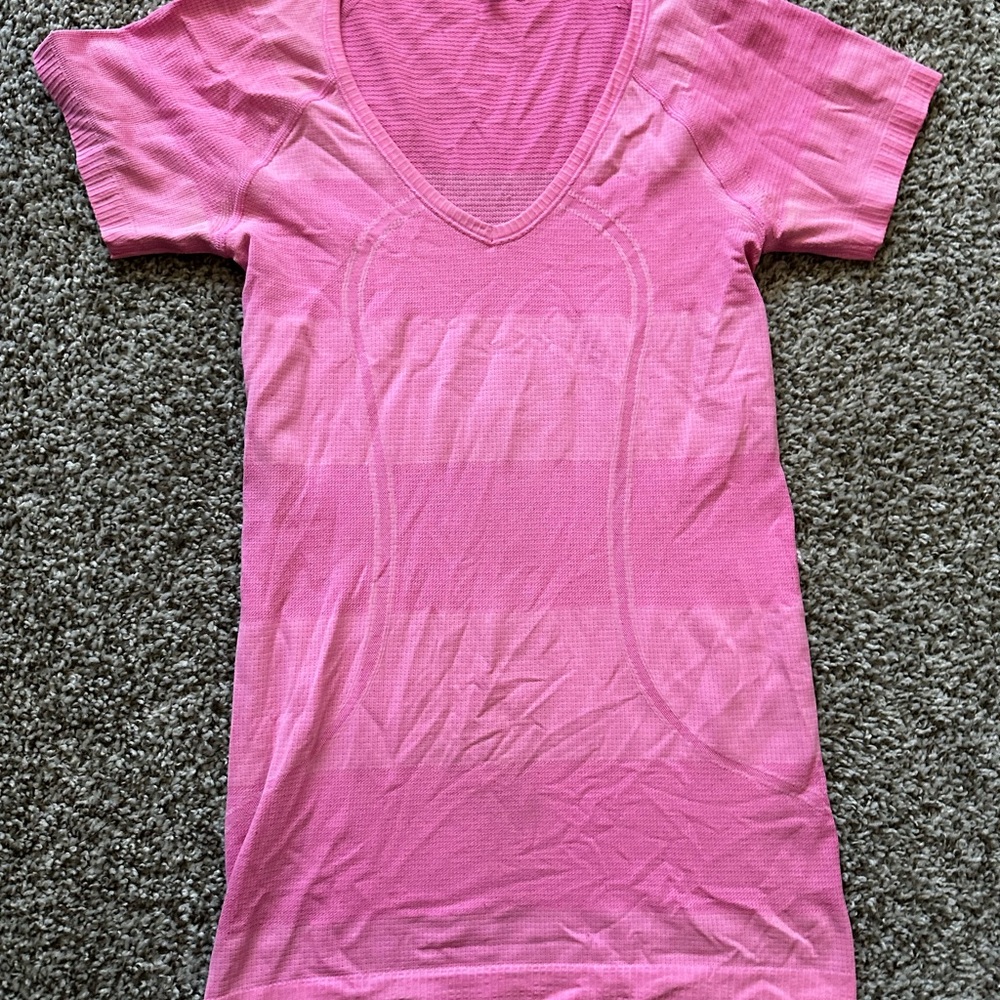lululemon athletica Pink Short Sleeve Tee